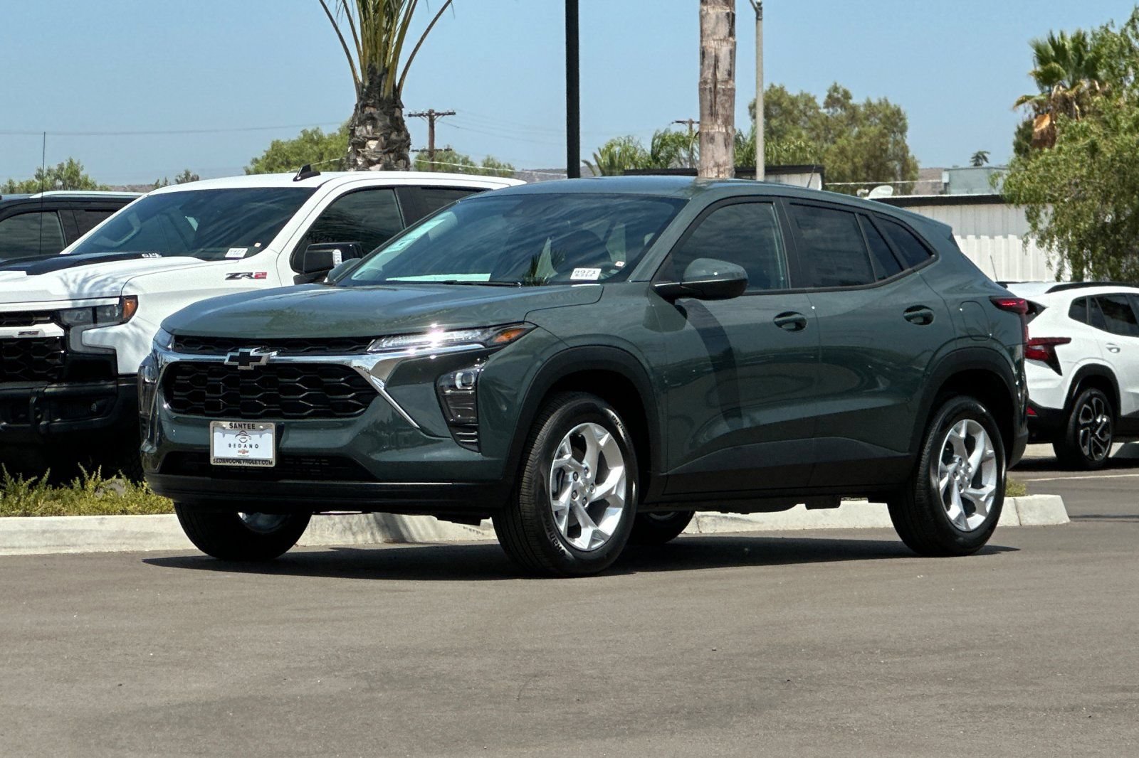 New 2026 Chevrolet Trax LS w/ LS Convenience Package FWD image 8