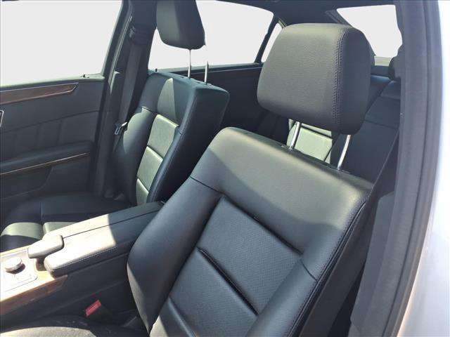 Used 2013 Mercedes-Benz E 350 4MATIC Sedan image 17
