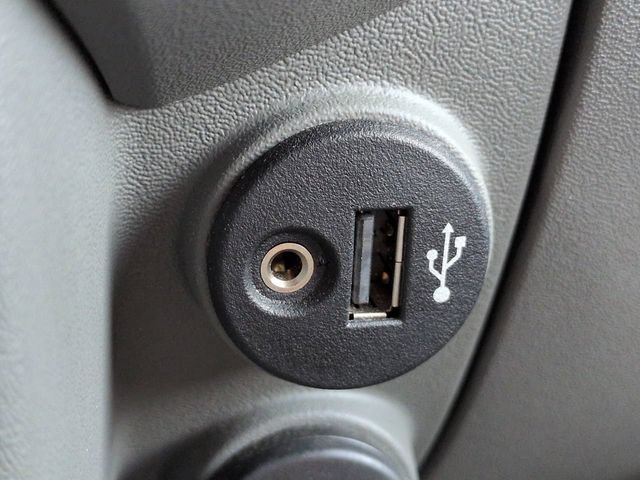 Used 2019 Nissan Frontier Desert Runner RWD image 21