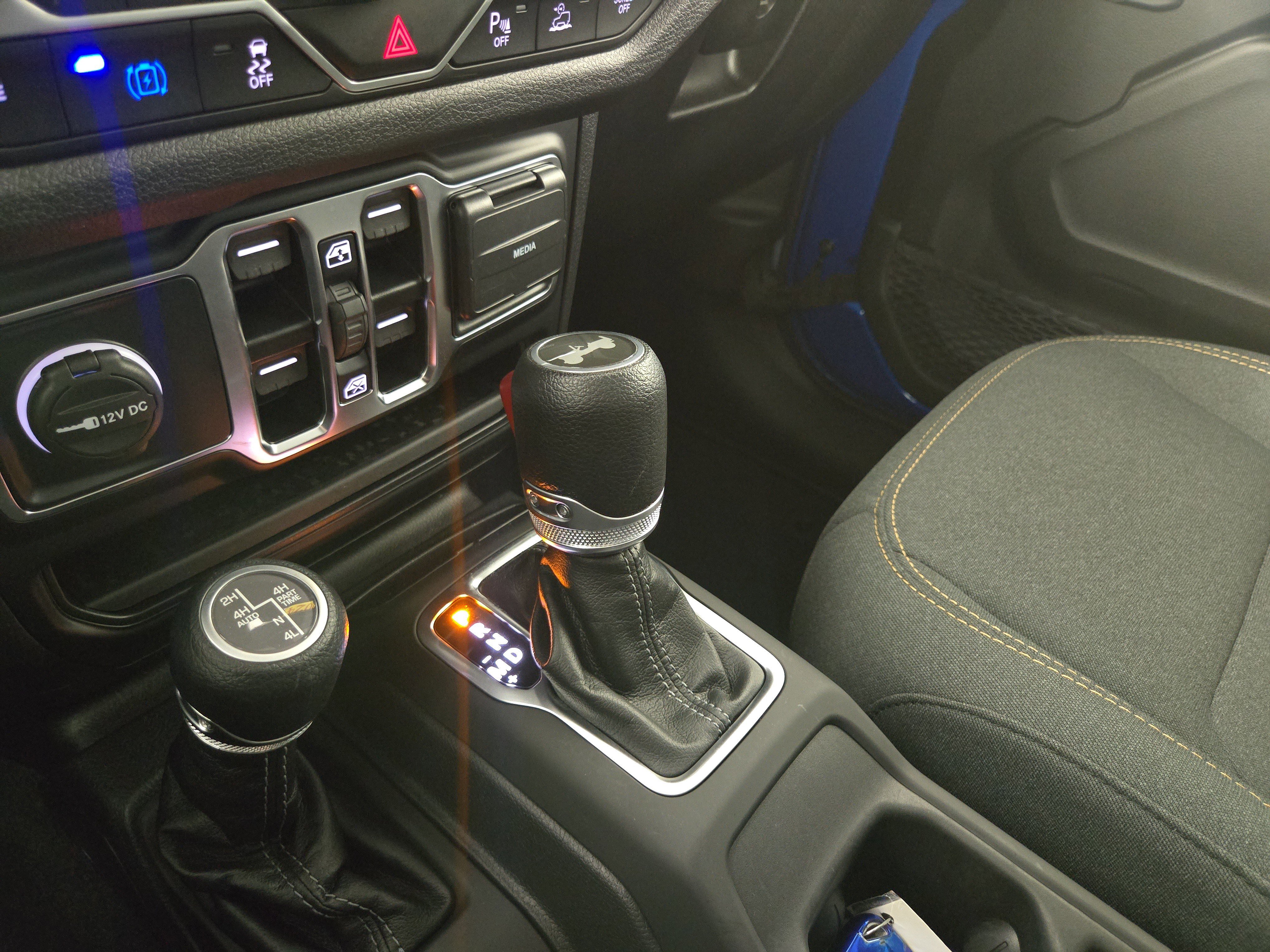 Used 2024 Jeep Wrangler Sport S w/ Convenience Group image 22