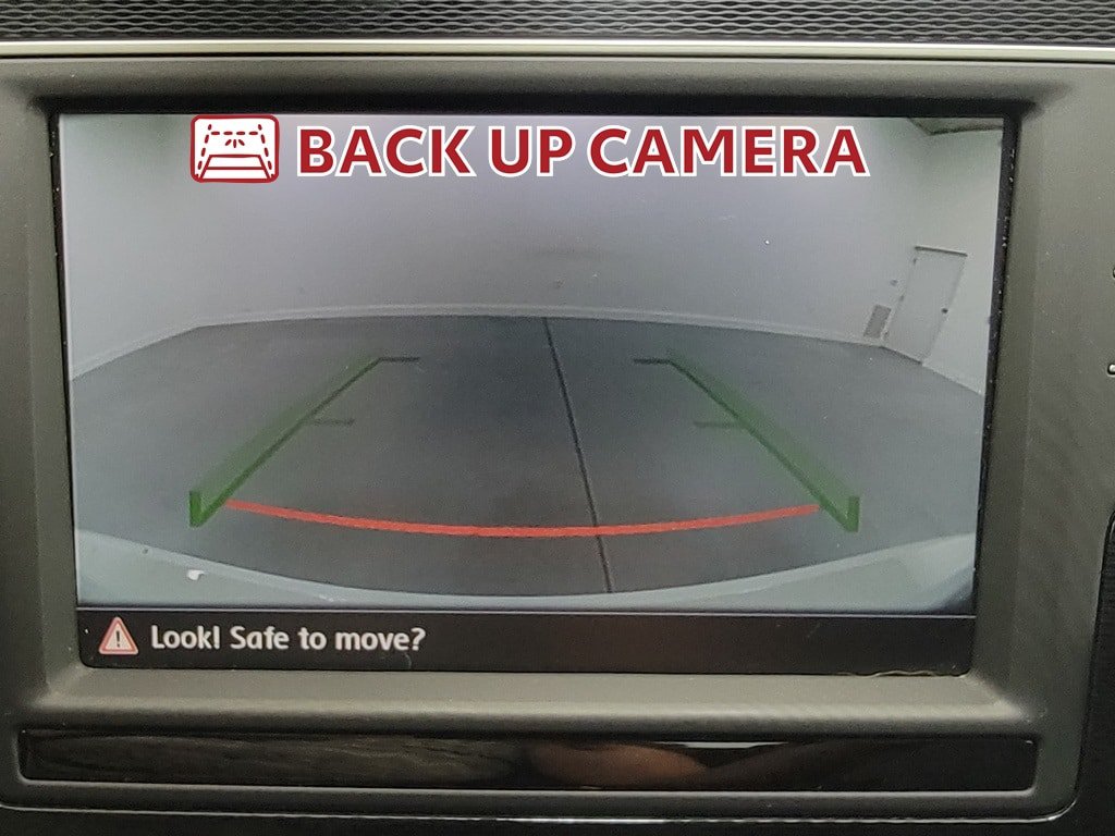 Used 2016 Volkswagen GTI SE FWD image 22