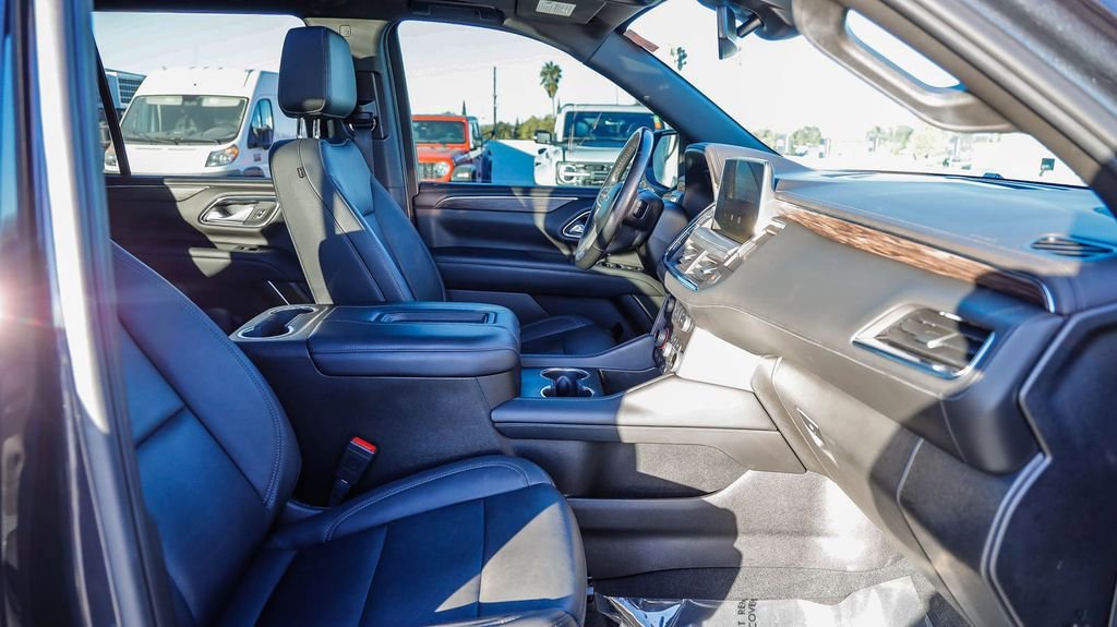 Used 2023 Chevrolet Tahoe Z71 w/ Luxury Package image 18