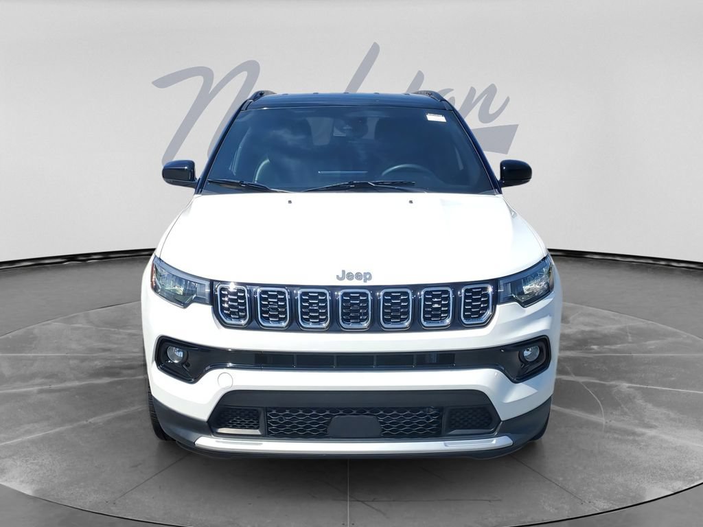 Used 2025 Jeep Compass Limited AWD/4WD image 2