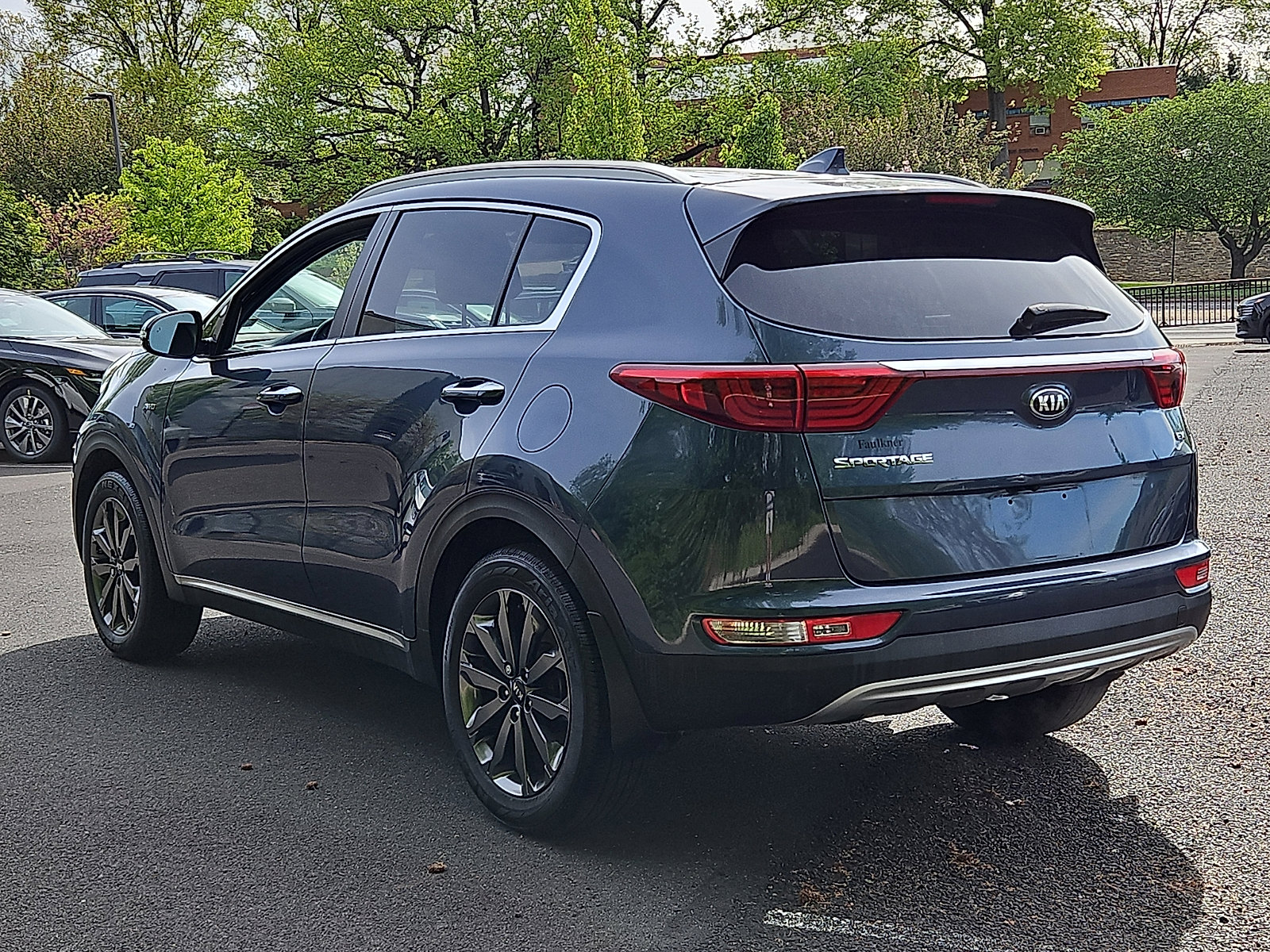 Used 2018 Kia Sportage EX w/ EX Sport Appearance Package AWD/4WD image 4