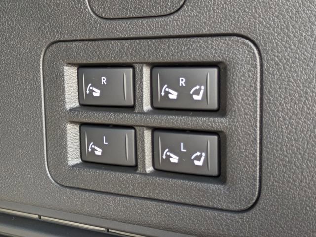 New 2026 Nissan Armada SL w/ Captain's Chari Seat Package image 16