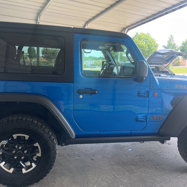 Used 2024 Jeep Wrangler Rubicon w/ Convenience Group AWD/4WD image 14