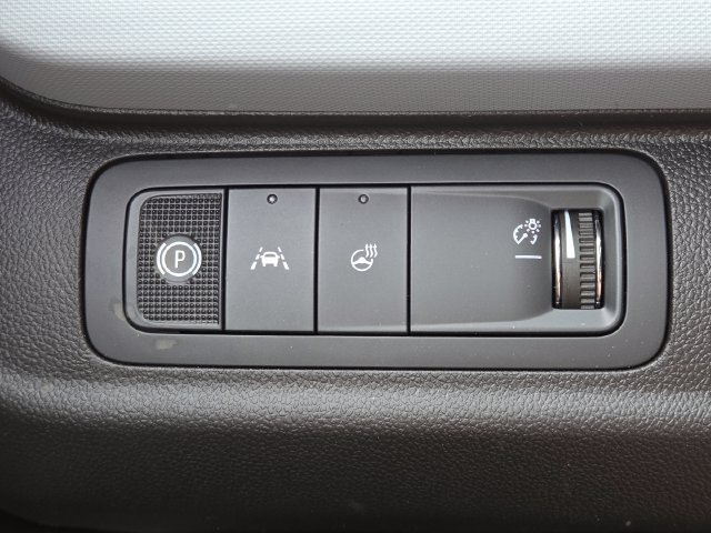 New 2027 Chevrolet Bolt LT w/ Comfort Package FWD image 10