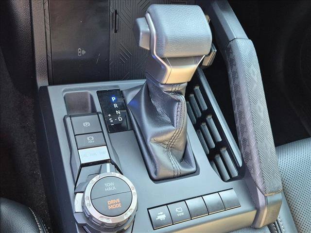Used 2025 Toyota Tacoma Limited AWD/4WD image 11