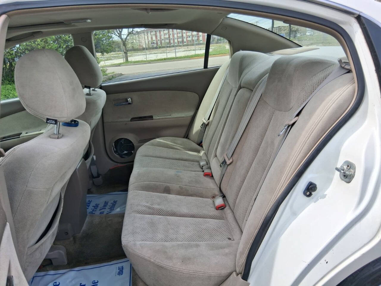 Used 2005 Nissan Altima 3.5 SE w/ (M01) Sport Pkg FWD image 16