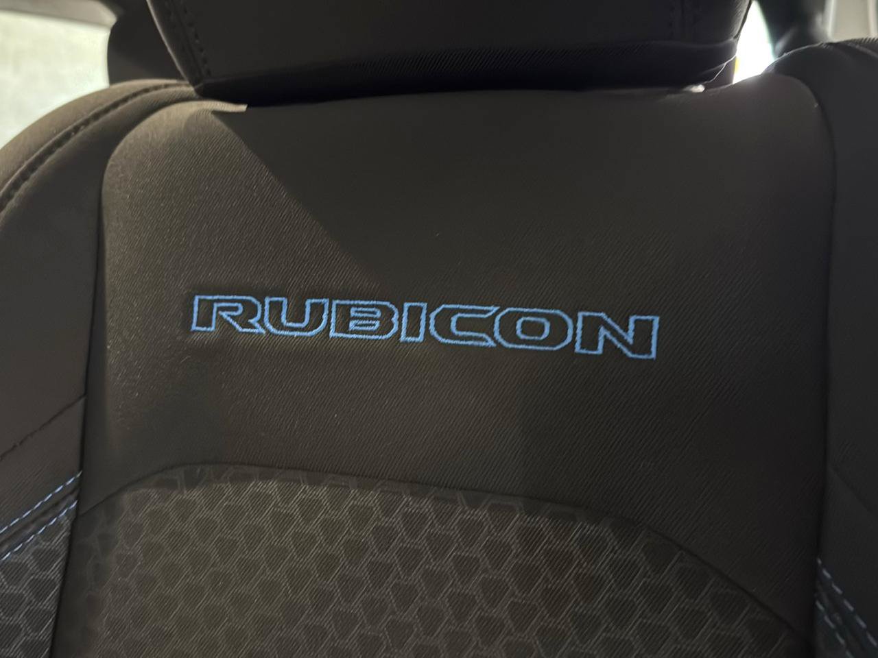 Used 2024 Jeep Wrangler Unlimited Rubicon 4xe w/ Technology Group AWD/4WD image 10