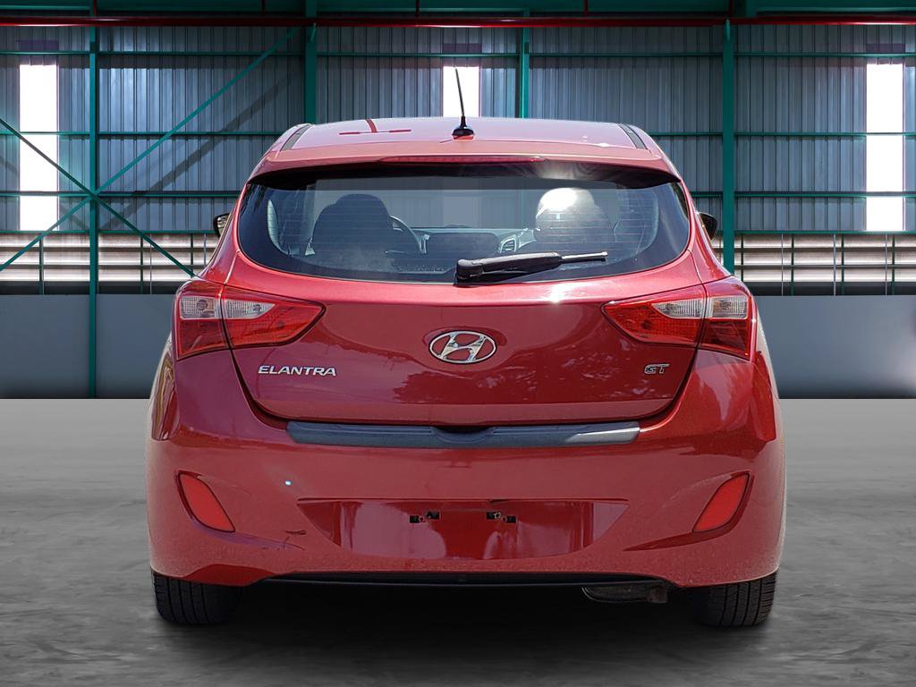 Used 2016 Hyundai Elantra GT FWD image 4
