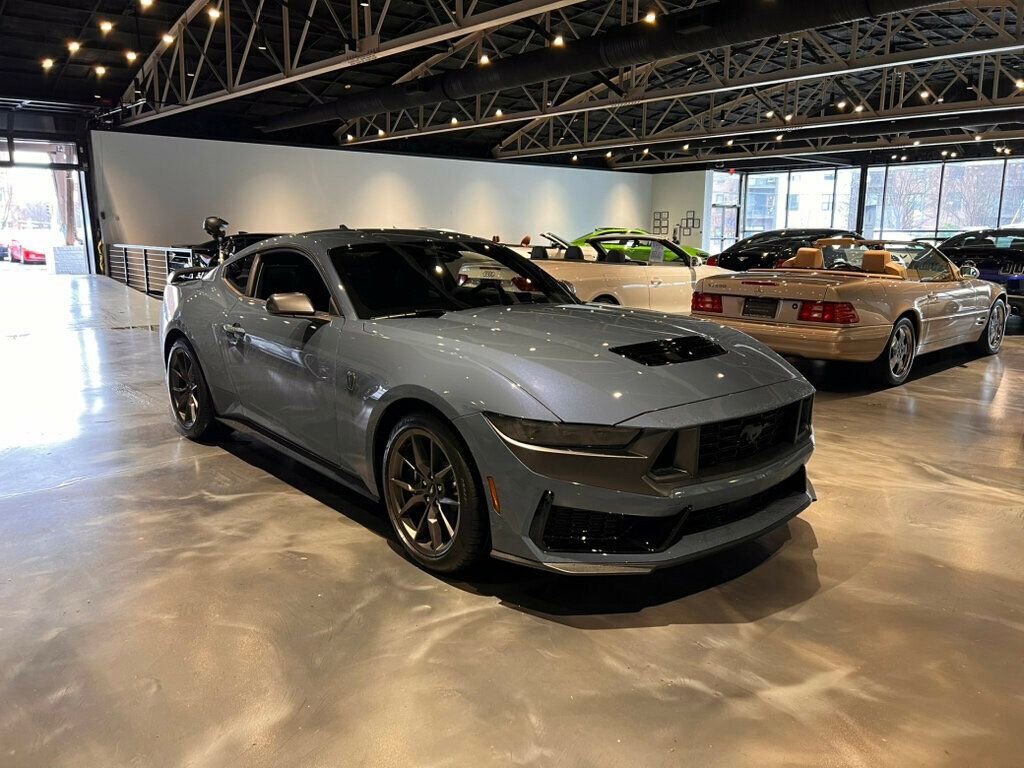 Used 2025 Ford Mustang Dark Horse image 7