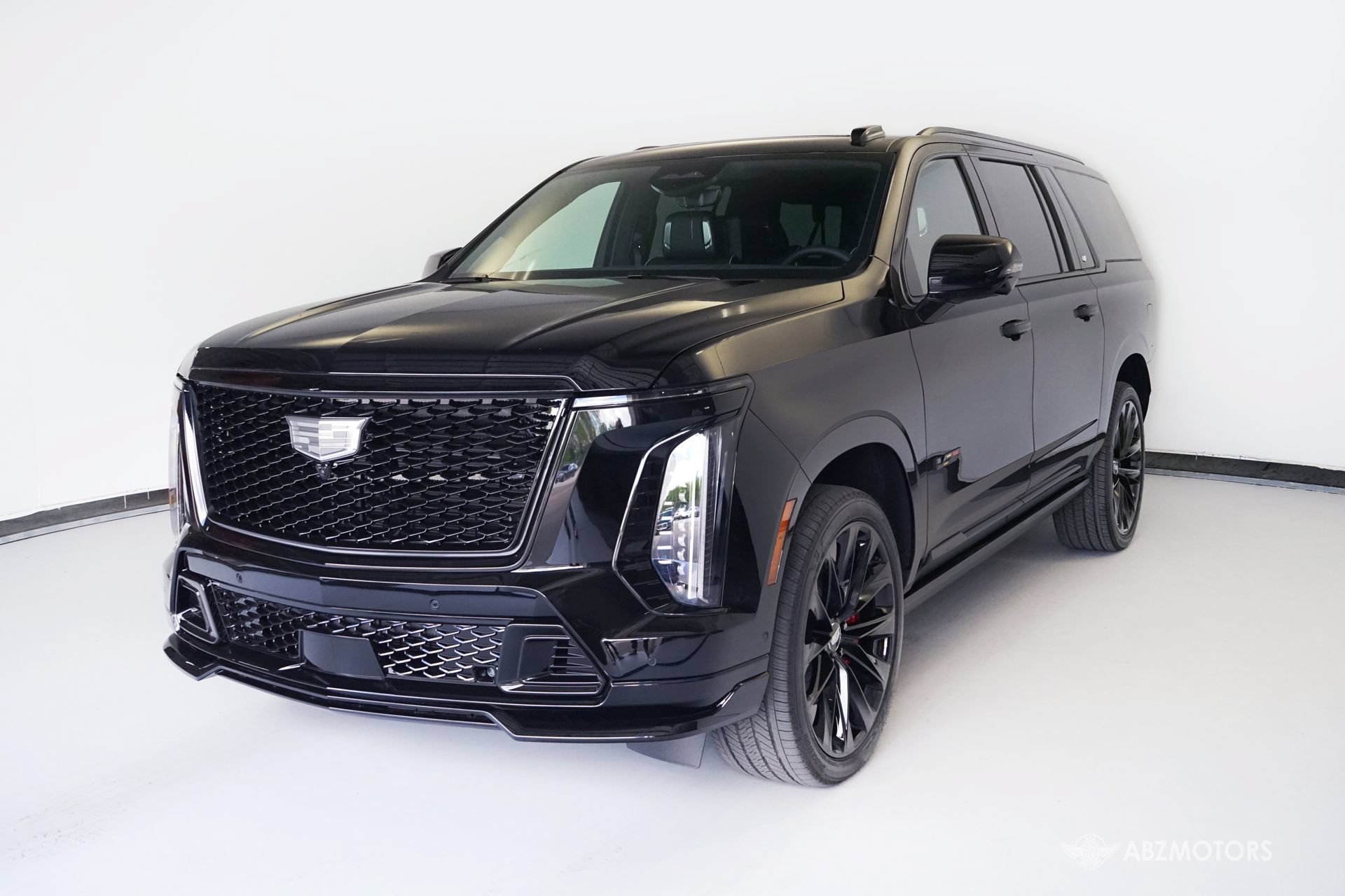 Used 2026 Cadillac Escalade ESV V AWD/4WD image 2