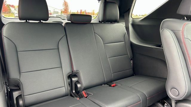 Certified 2024 Chevrolet Traverse RS w/ LPO, Floor Liner Package image 58