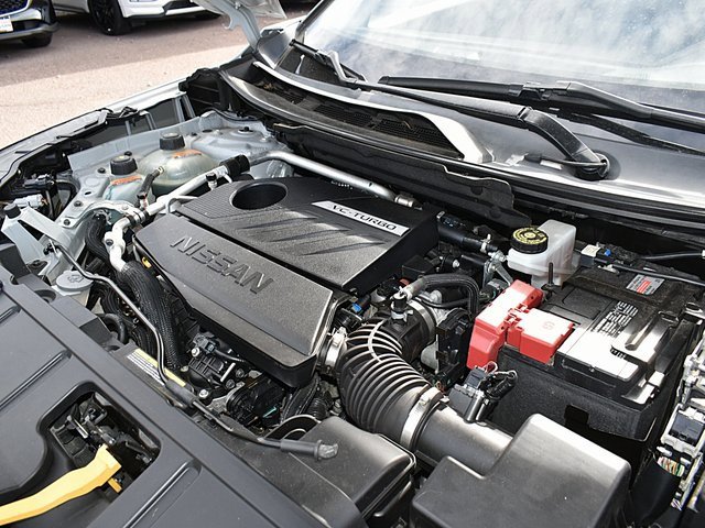 Used 2022 Nissan Rogue SV image 16