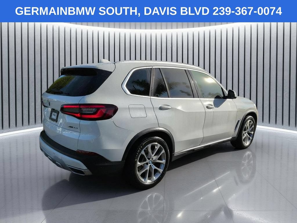Used 2022 BMW X5 xDrive40i w/ Premium Package AWD/4WD image 5