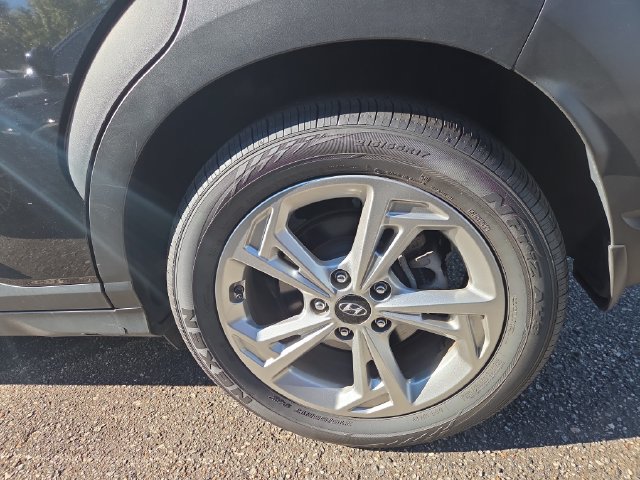 Used 2023 Hyundai Kona SEL AWD/4WD image 11