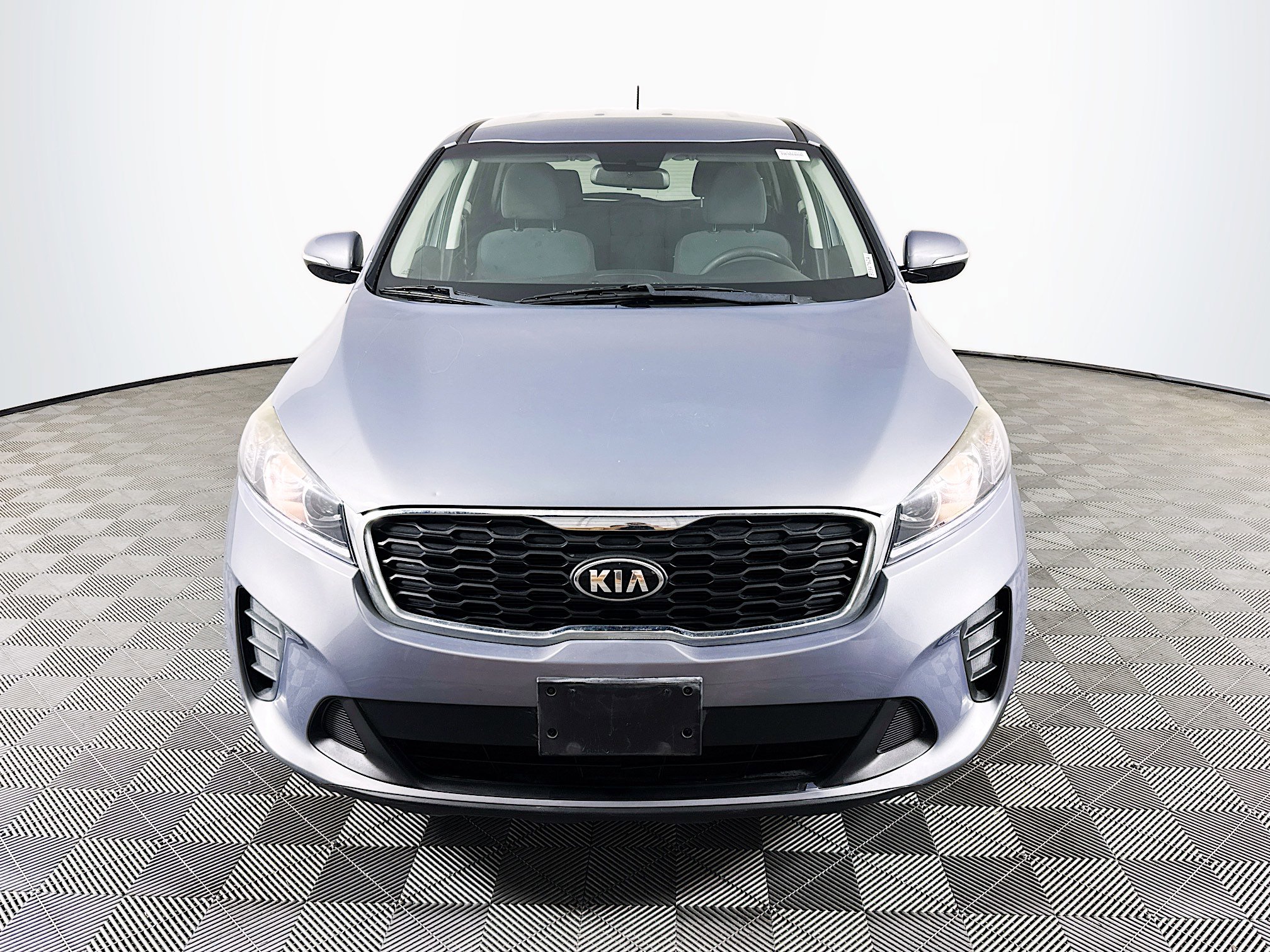 Used 2019 Kia Sorento L FWD image 2