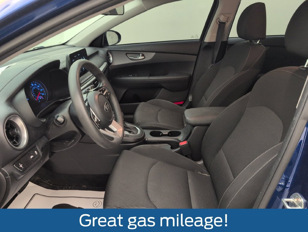 Used 2021 Kia Forte LXS FWD image 4