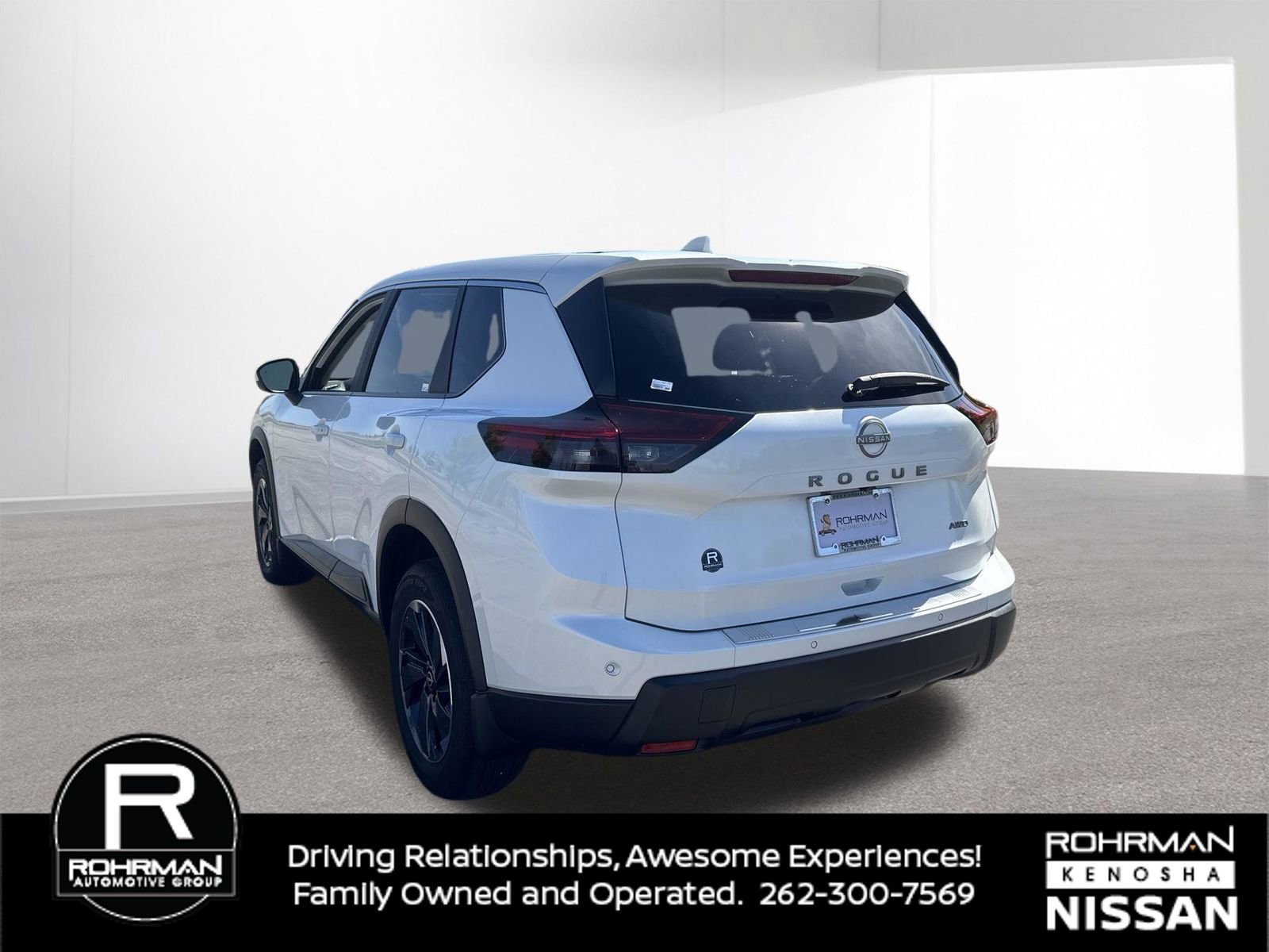 Certified 2025 Nissan Rogue SV AWD/4WD image 6
