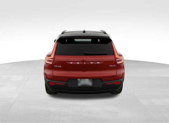 Used 2021 Volvo XC40 T5 R-Design w/ Advanced Package image 12