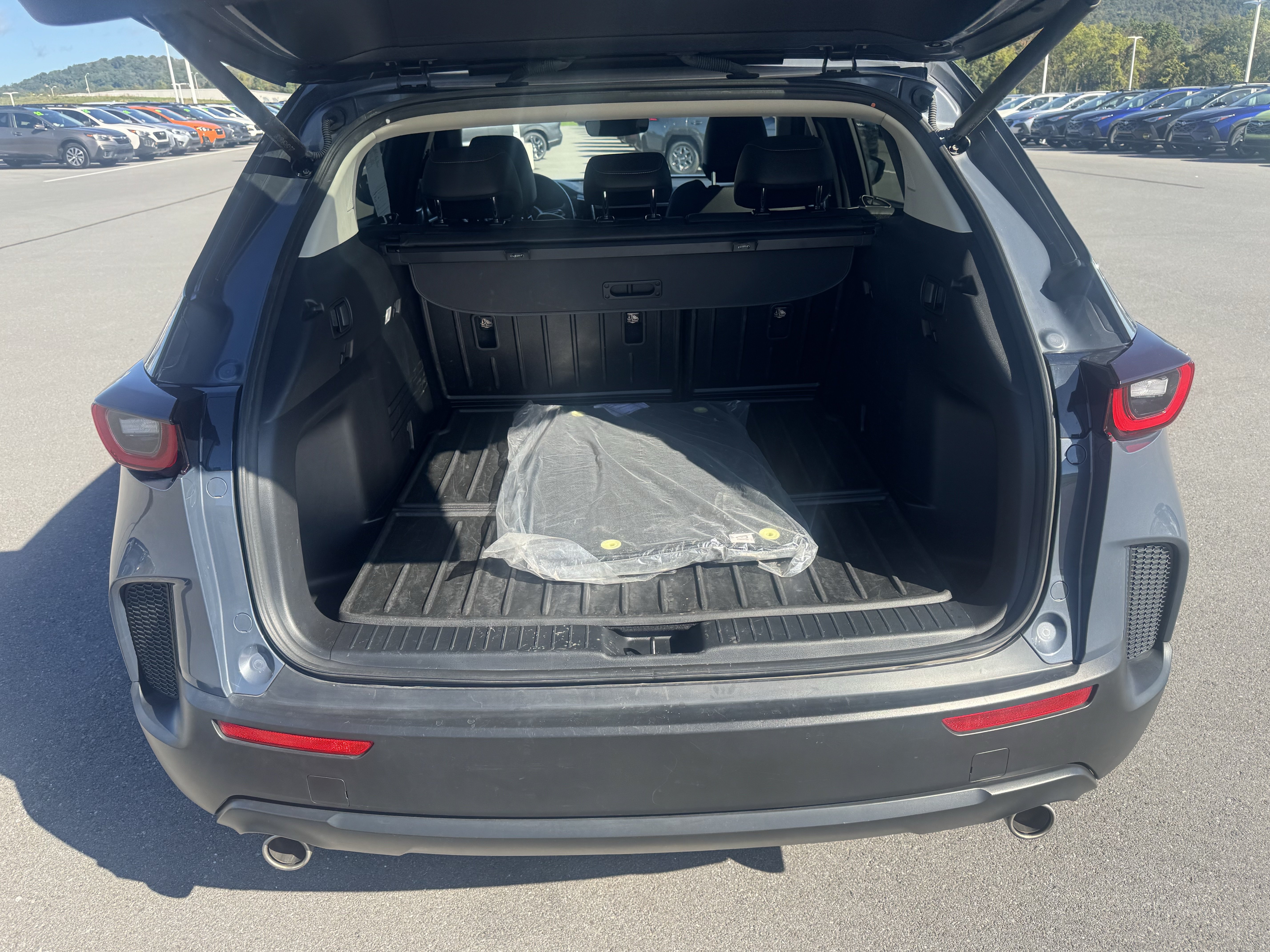 Used 2024 MAZDA CX-50 AWD 2.5 S w/ Weather Package image 5