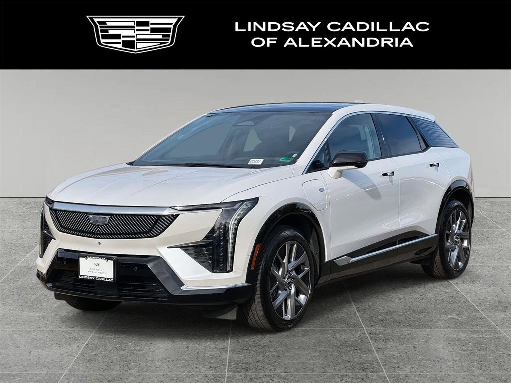Used 2025 Cadillac Optiq Luxury 2 w/ LPO, Floor Liner Package image 1