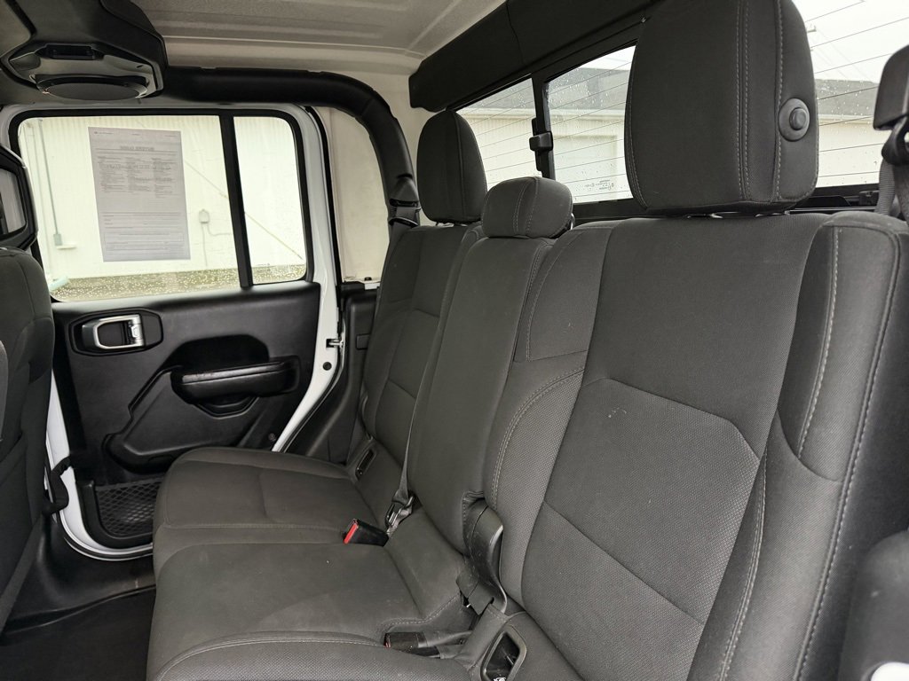 Used 2021 Jeep Gladiator Sport image 33