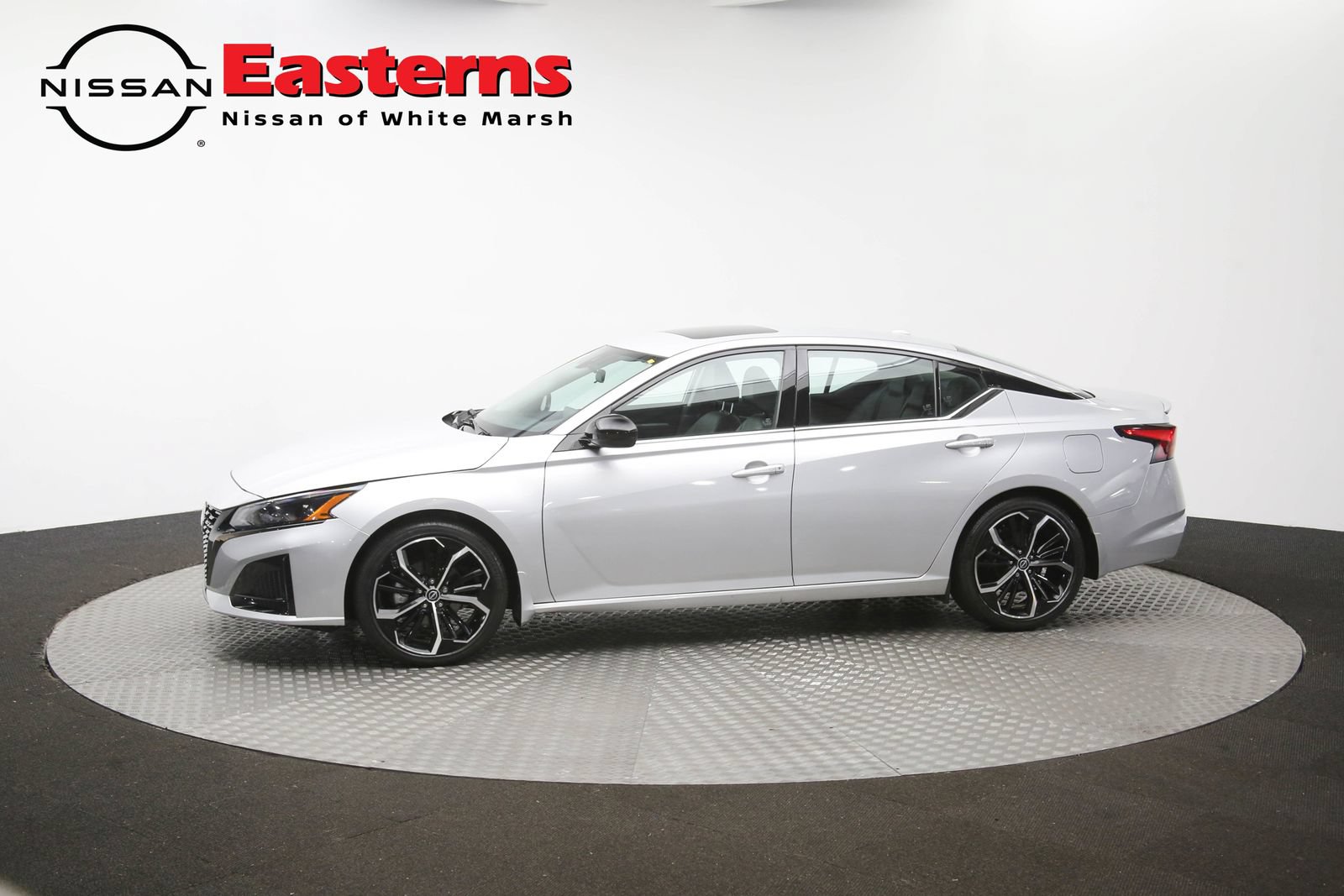 Used 2023 Nissan Altima 2.5 SR w/ SR Premium Package FWD image 57