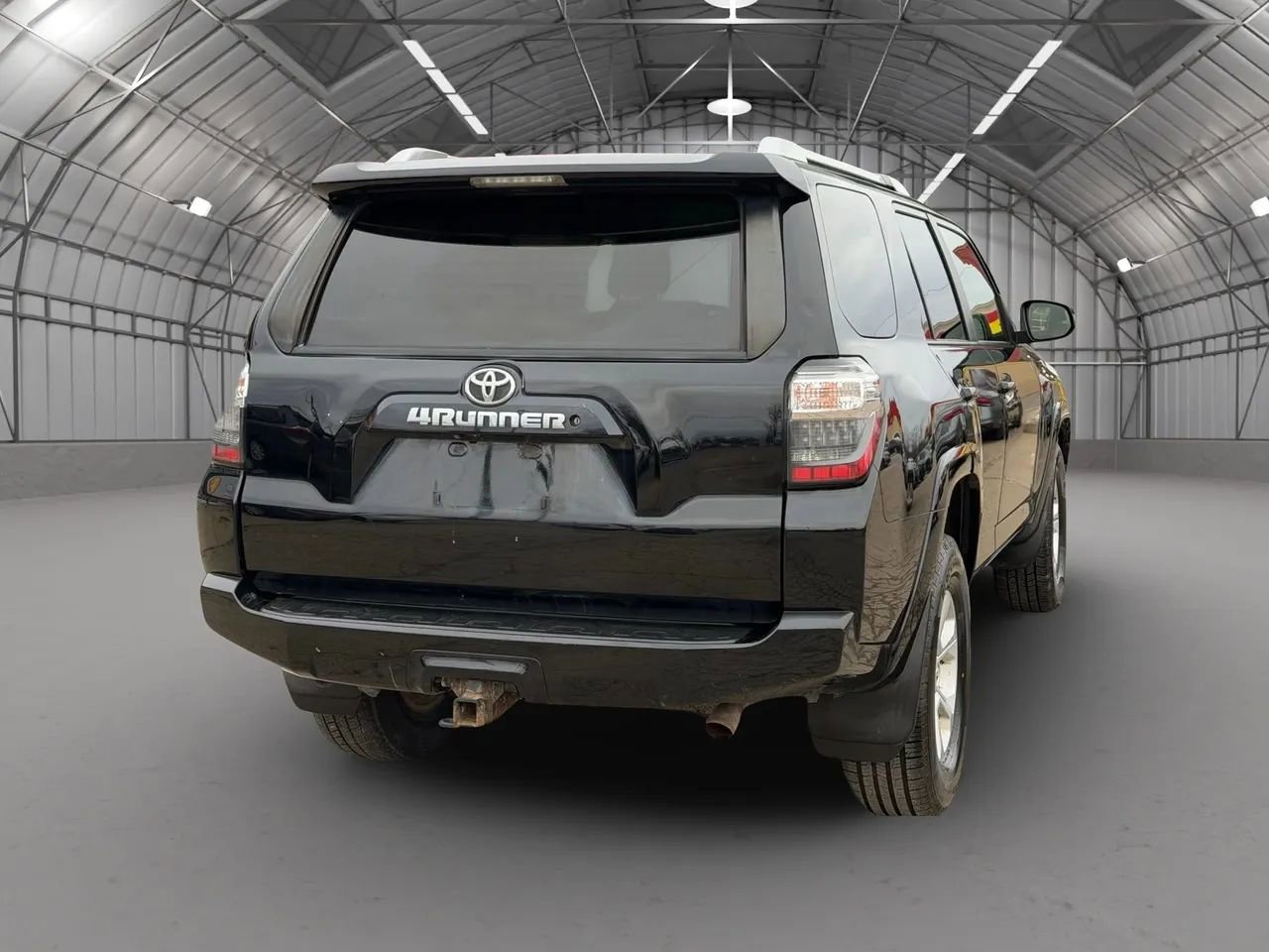 Used 2016 Toyota 4Runner SR5 image 9