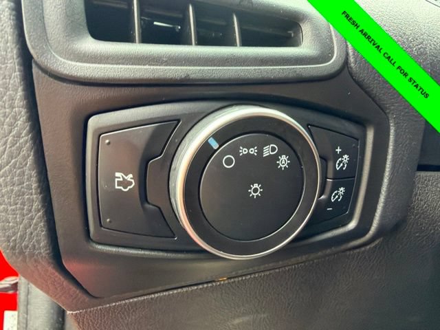 Used 2015 Ford Focus SE FWD image 23