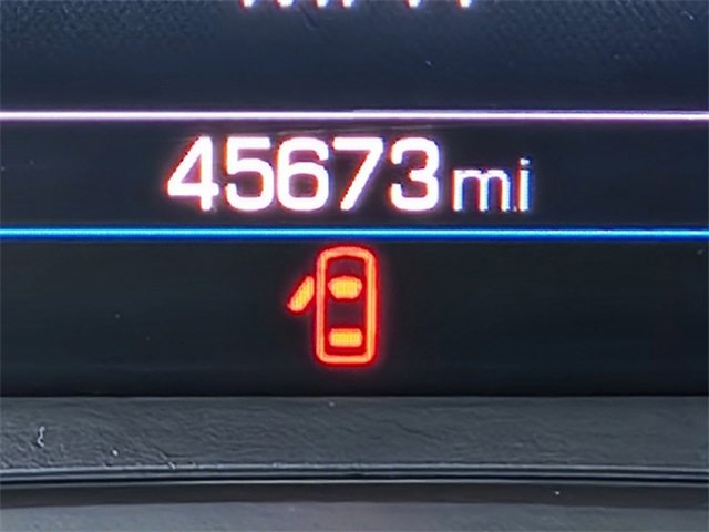 Used 2022 GMC Terrain SLE image 17