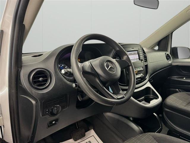 Used 2020 Mercedes-Benz Metris image 13