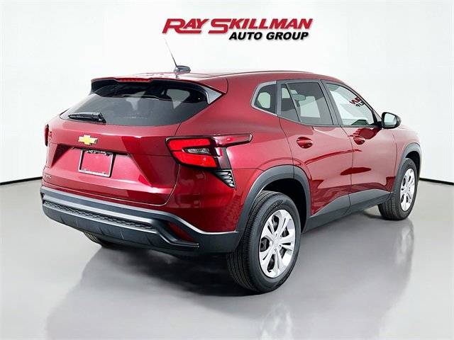 Used 2024 Chevrolet Trax LS image 7