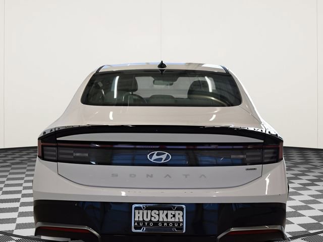 Used 2025 Hyundai Sonata SEL FWD image 11