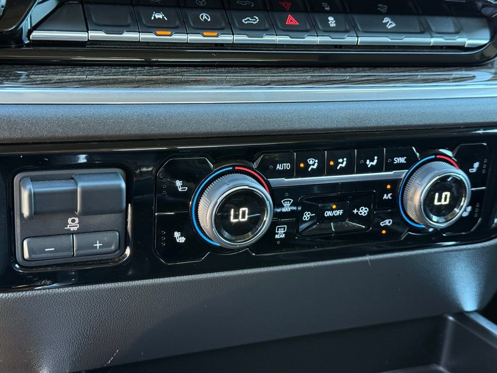 Used 2022 Chevrolet Silverado 1500 LT Trail Boss w/ Convenience Package II image 11