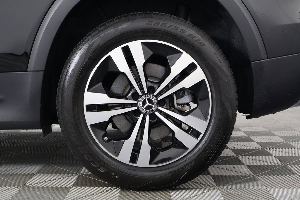 Certified 2025 Mercedes-Benz GLB 250 4MATIC image 16