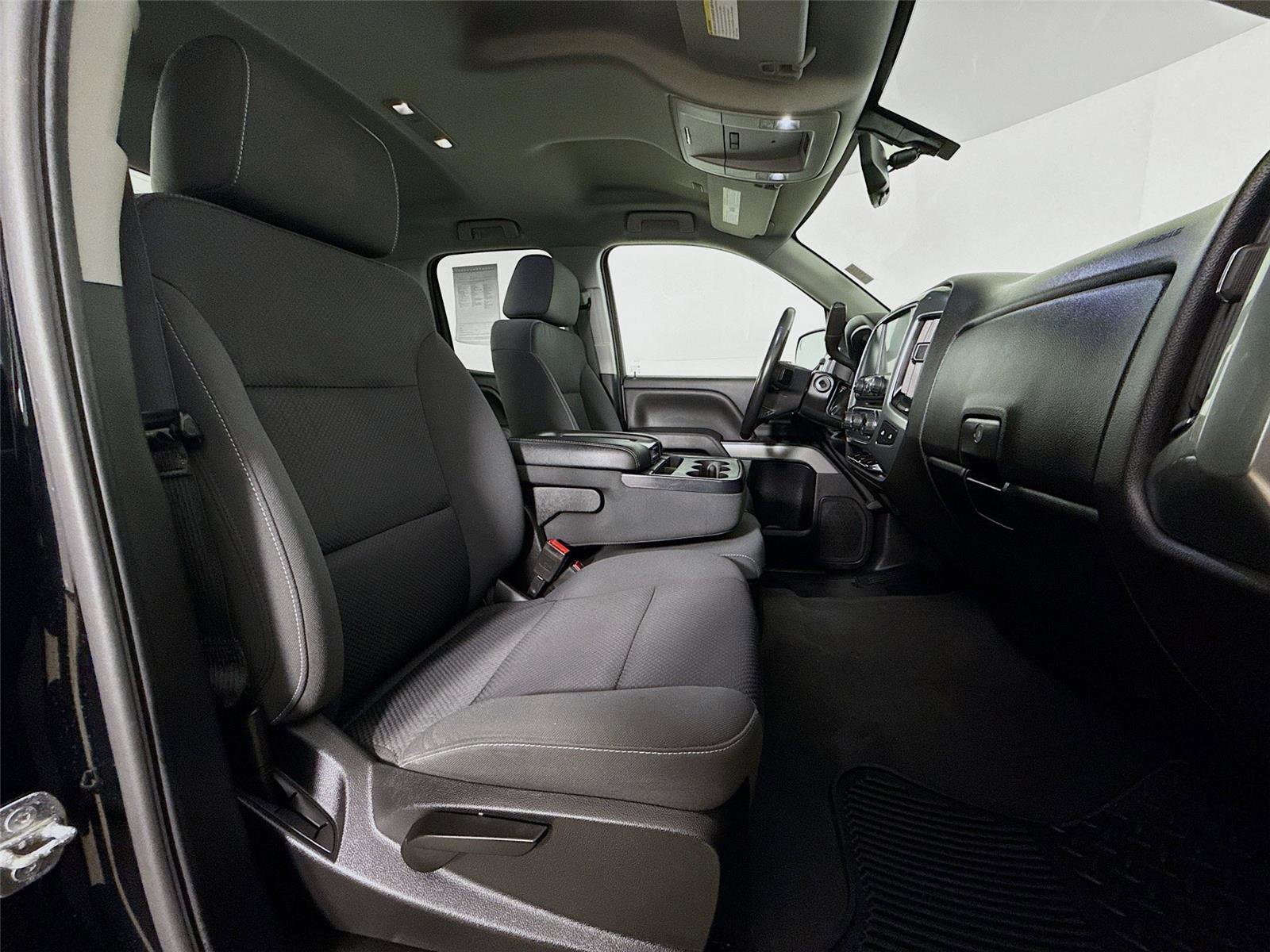 Used 2019 Chevrolet Silverado 1500 LT w/ All Star Edition image 27