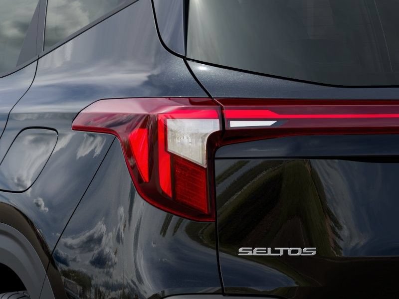 New 2026 Kia Seltos LX FWD image 12