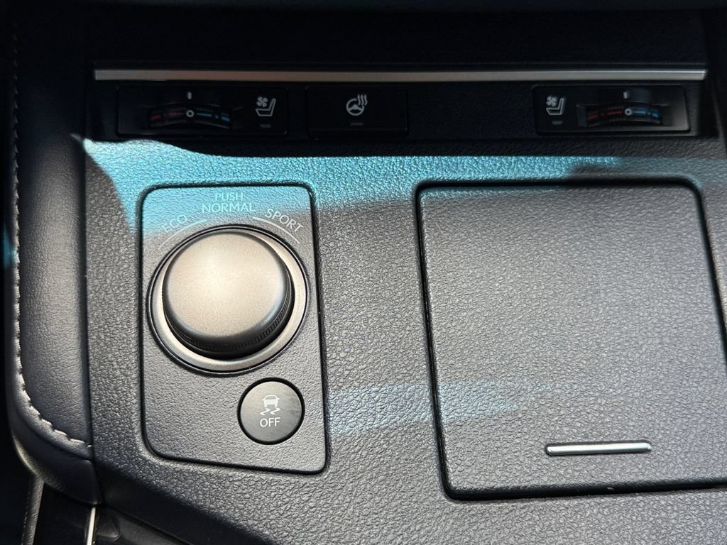 Used 2017 Lexus ES 350 w/ Navigation System Package FWD image 19