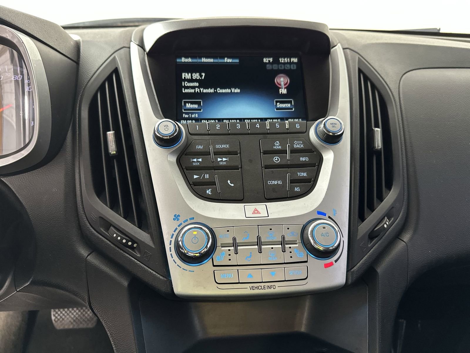 Used 2017 Chevrolet Equinox LT w/ Convenience Package image 25