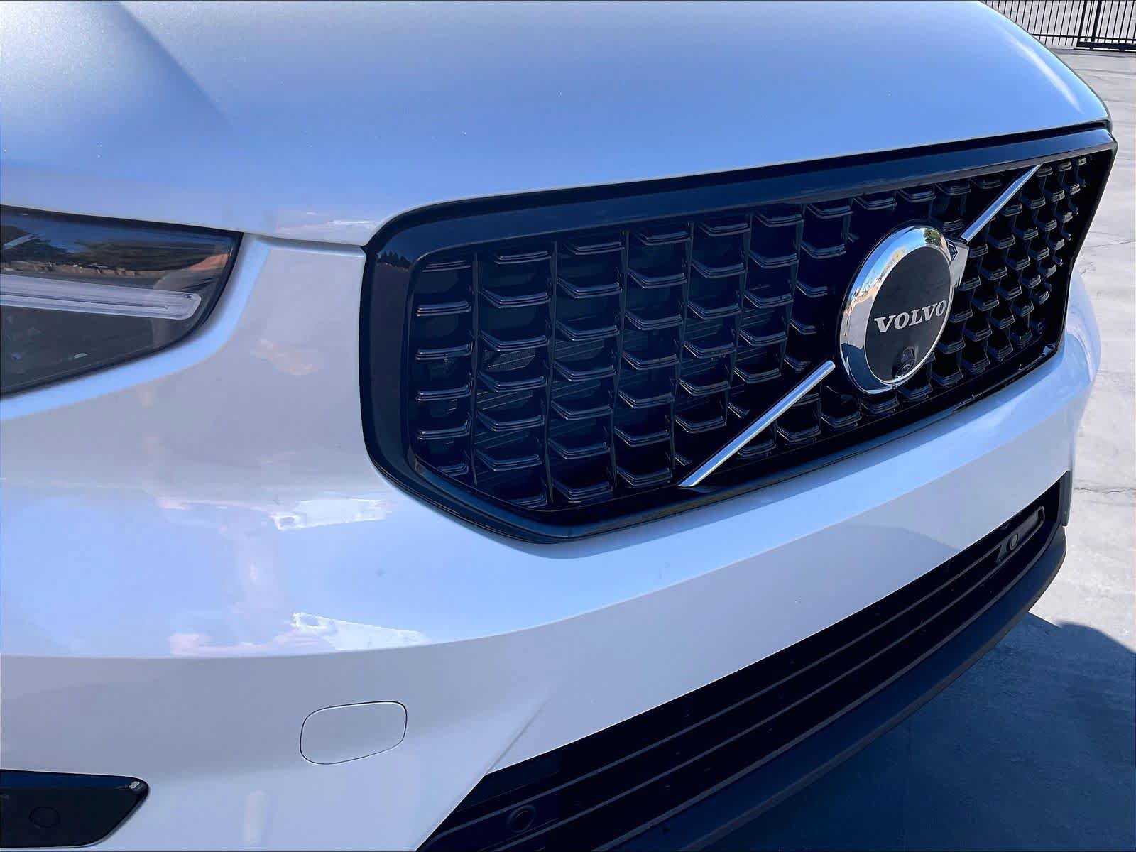 New 2026 Volvo XC40 B5 Plus w/ Protection Package Premier image 33