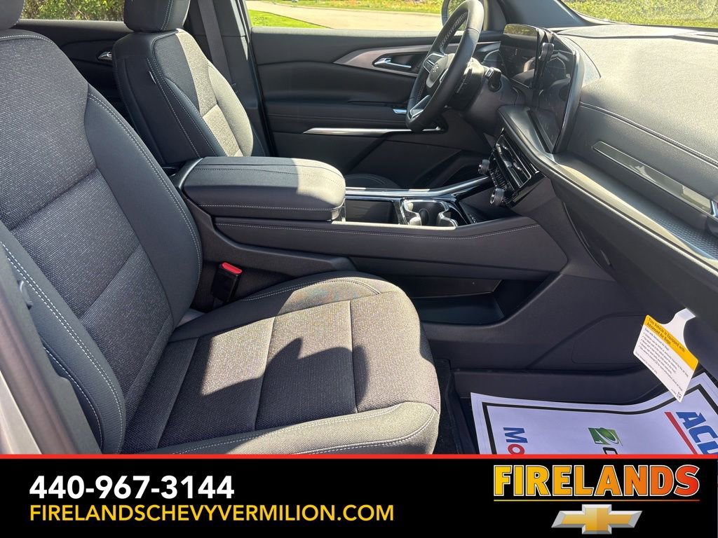 New 2026 Chevrolet Traverse LT FWD image 30
