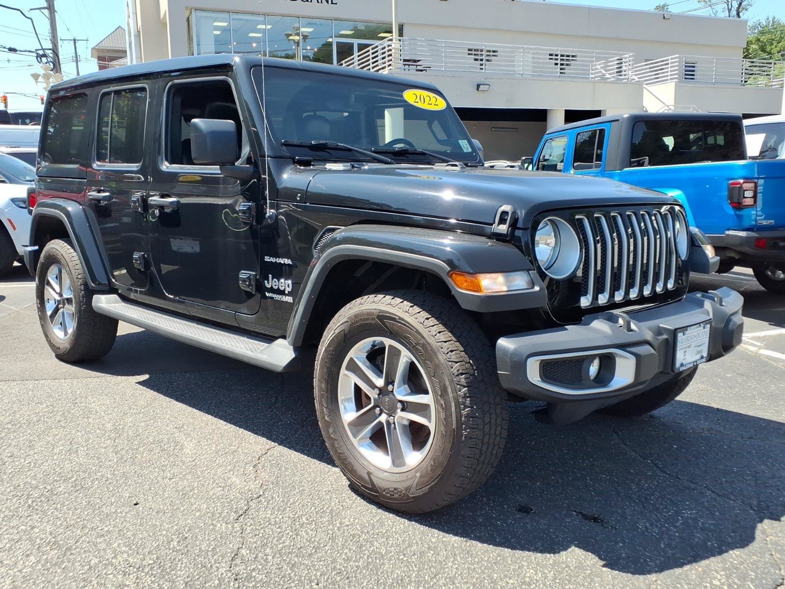 Certified 2022 Jeep Wrangler Unlimited Sahara w/ Cold Weather Group AWD/4WD image 7