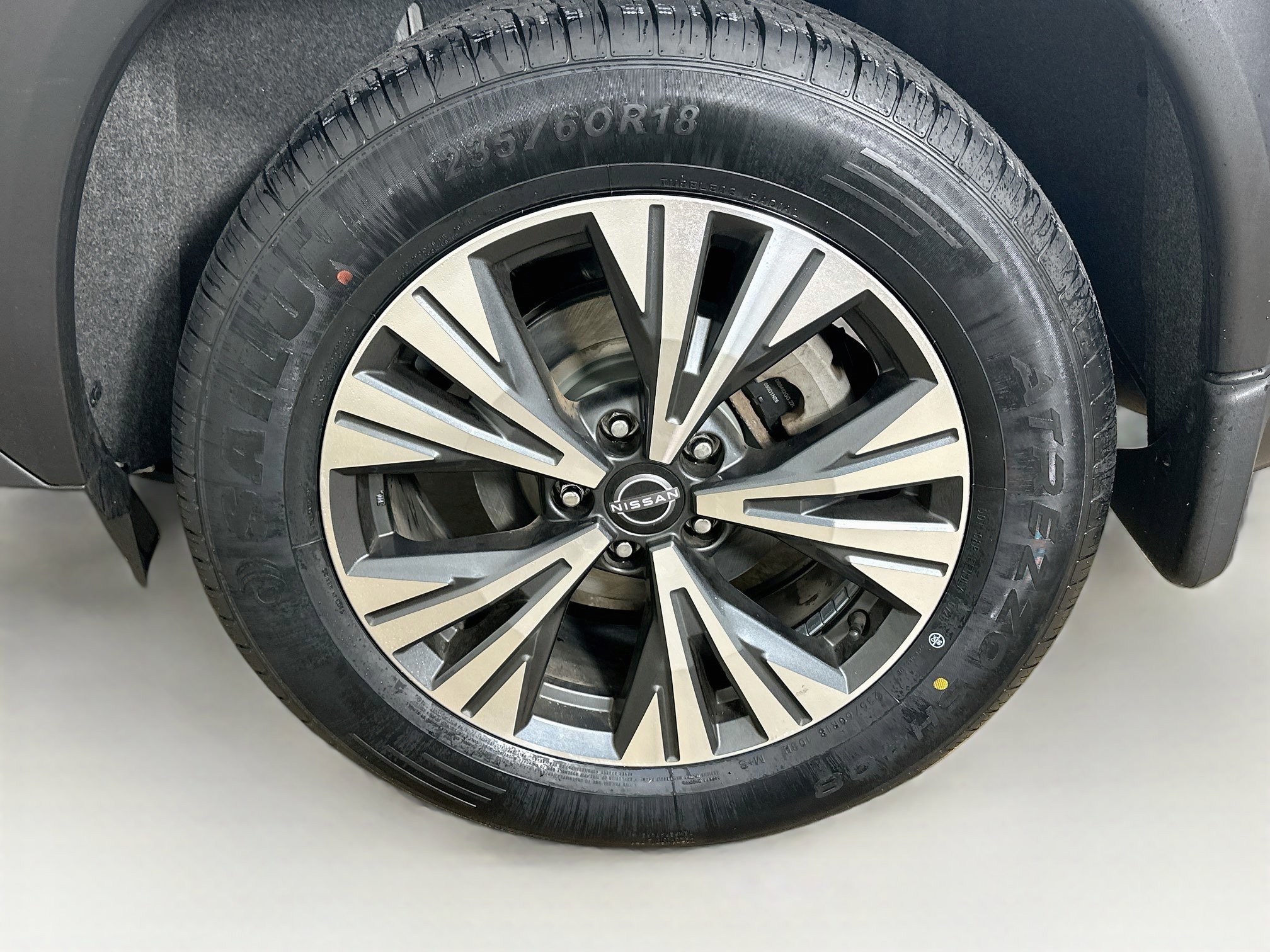 Used 2023 Nissan Rogue SV AWD/4WD image 11