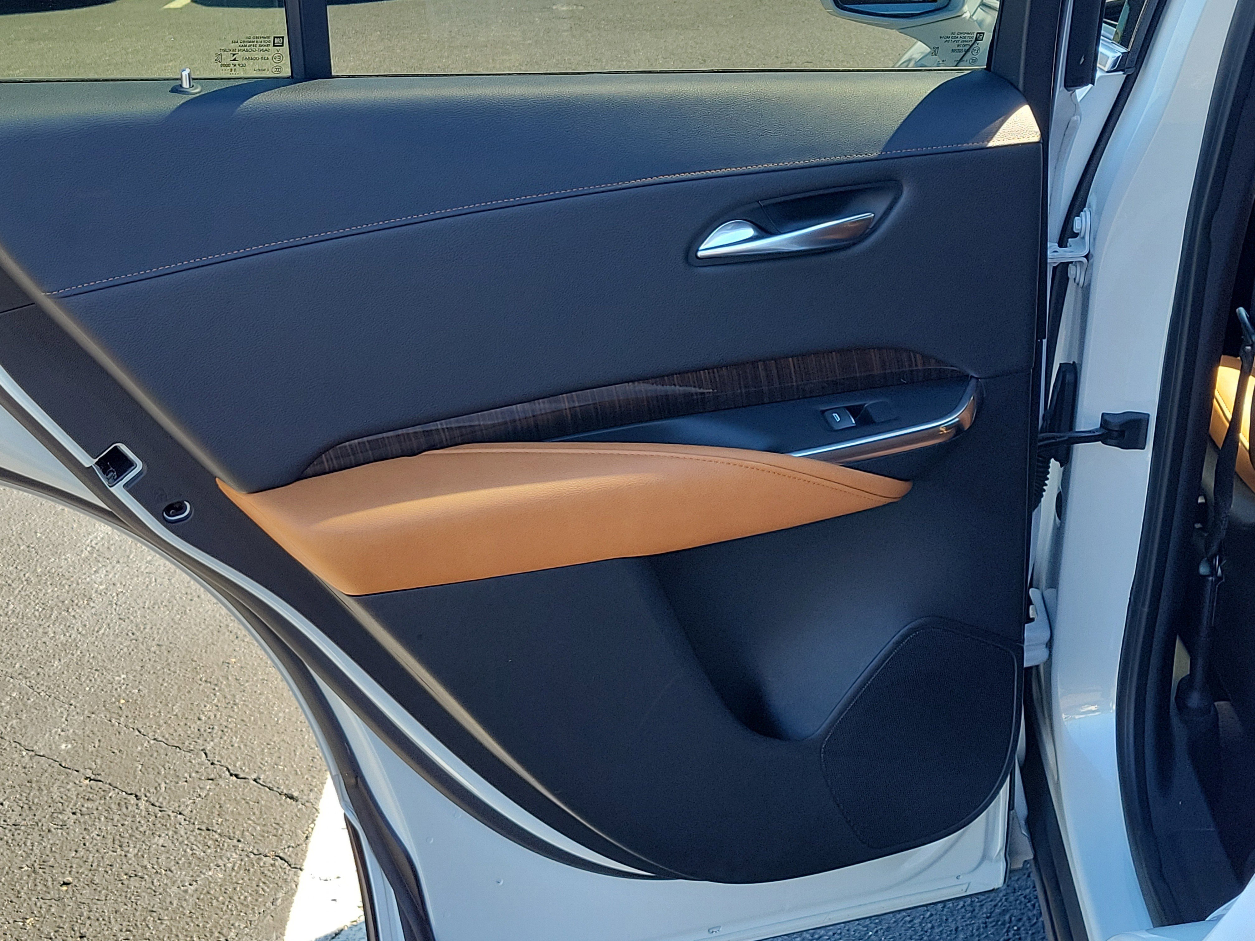 Used 2019 Cadillac XT4 Premium Luxury image 14