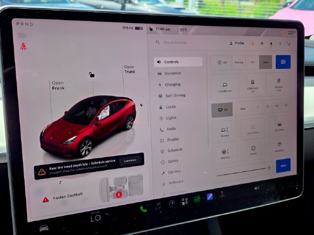 Used 2022 Tesla Model Y Long Range AWD/4WD image 30