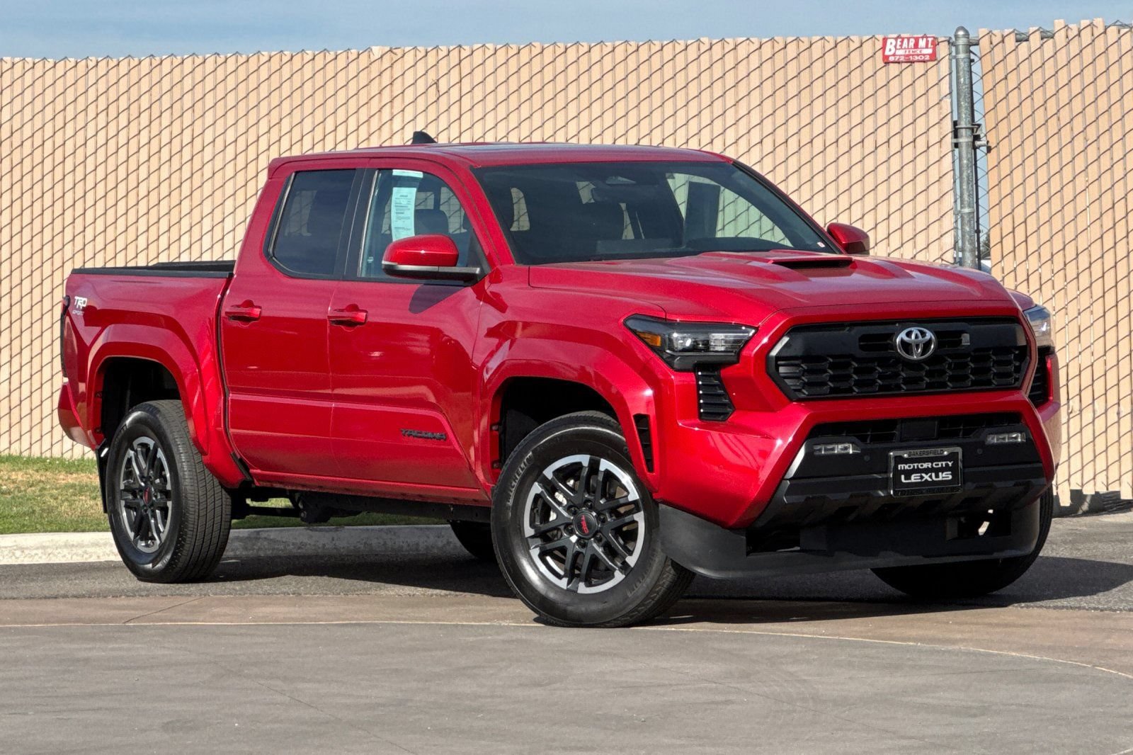 Used 2024 Toyota Tacoma TRD Sport w/ TRD Sport Upgrade Package AWD/4WD image 2