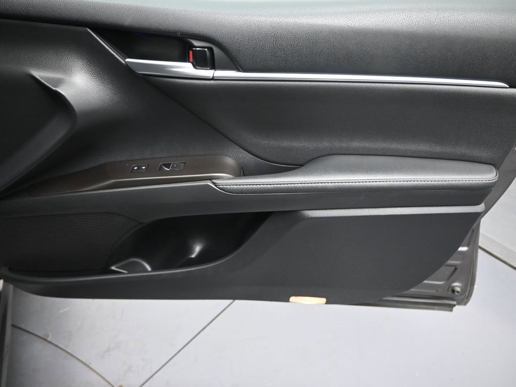 Used 2024 Toyota Camry XSE image 29