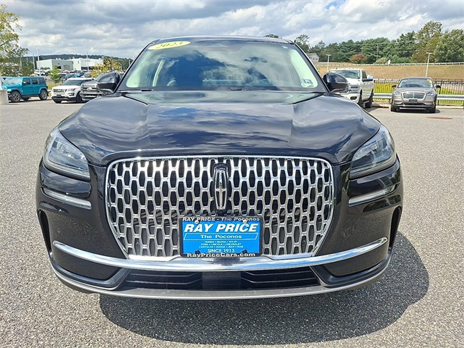 Certified 2023 Lincoln Corsair AWD w/ Equipment Group 101A image 2